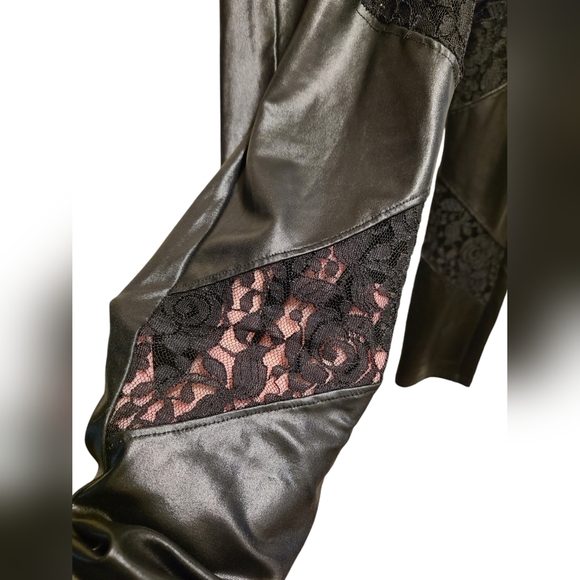 Guess leather-look leggings with sheer lace panels L - Picture 4 of 7